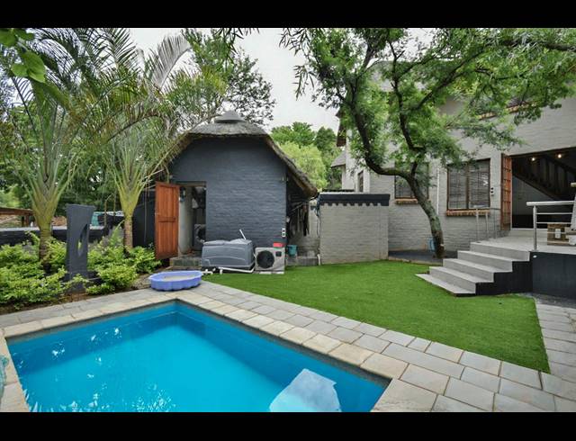3 BEDROOM DUET RENTED IN FAERIE GLEN